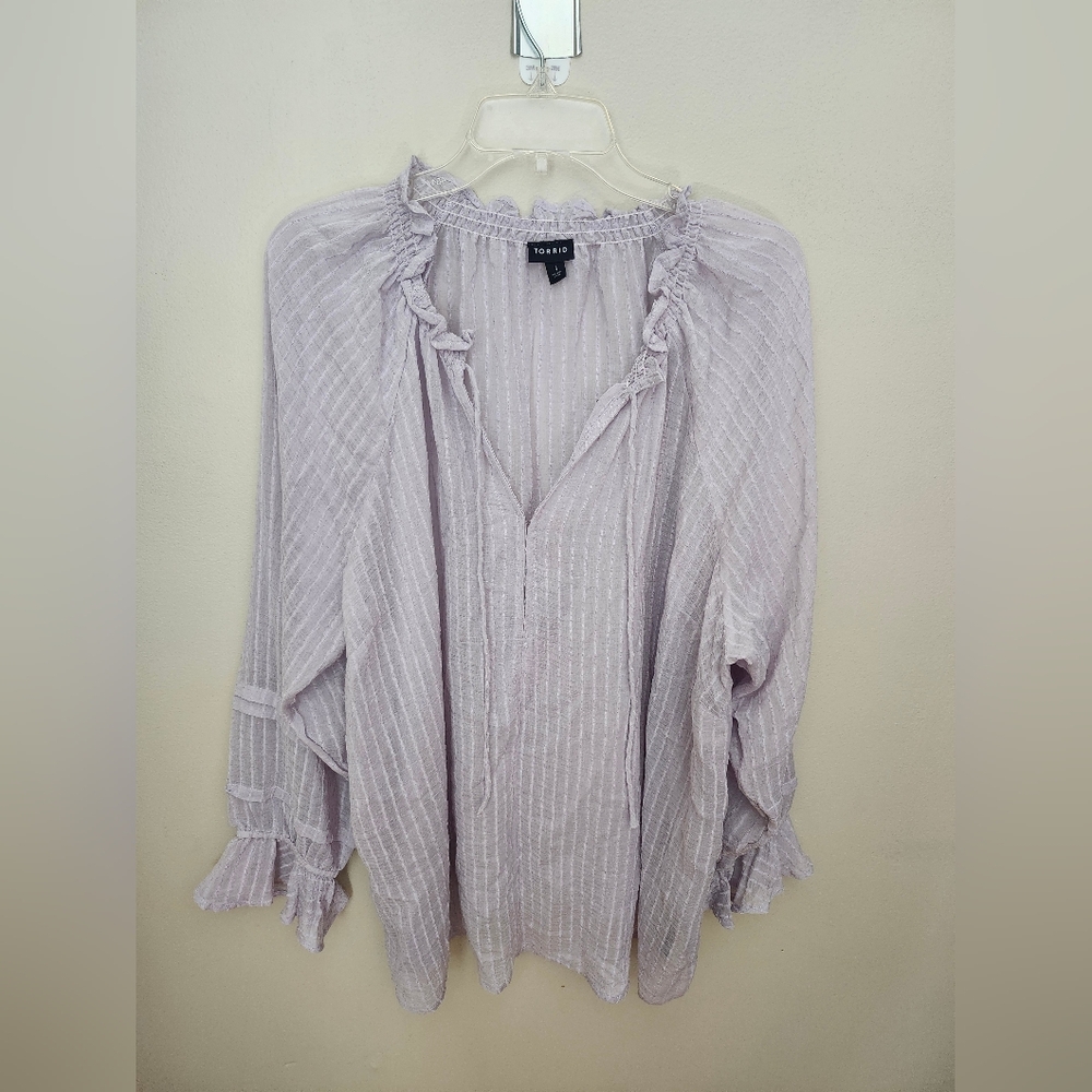 Torrid 4X Long sleeve ruffled blouse